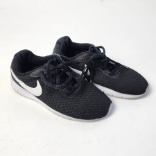 NIKE 여성용 탄준운동화 블랙 220MM