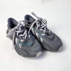 adidas 오즈위고 스타일 235MM